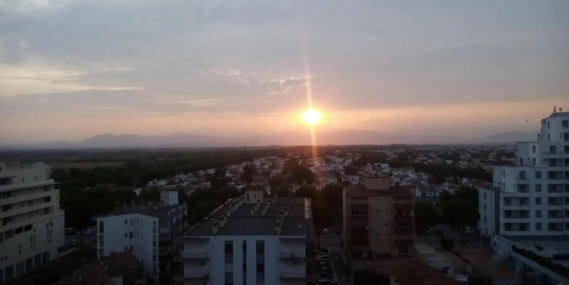 A Perte De Vue Apartment Empuriabrava Spain